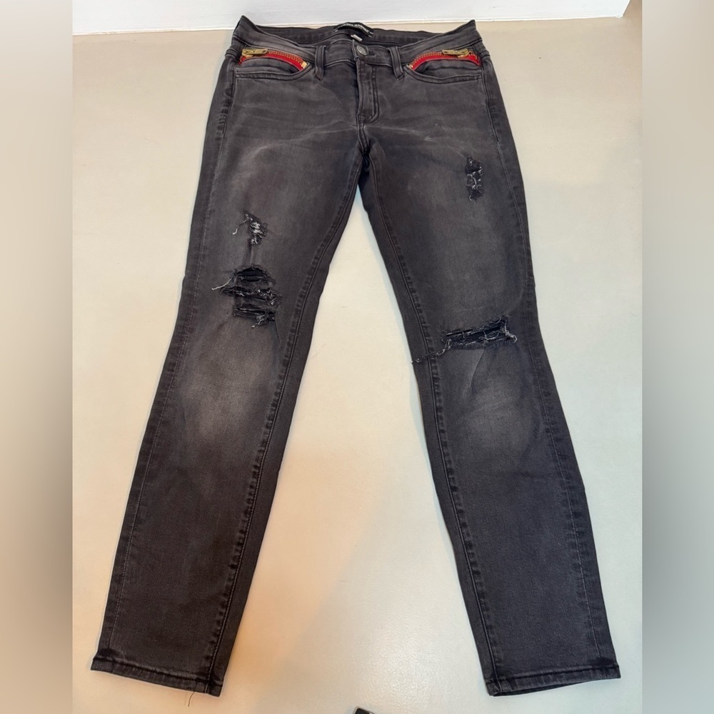 Etienne Marcel Distressed Grey Jeans w/ Red Zipper Detail – Size 29 - Picture 12 of 17